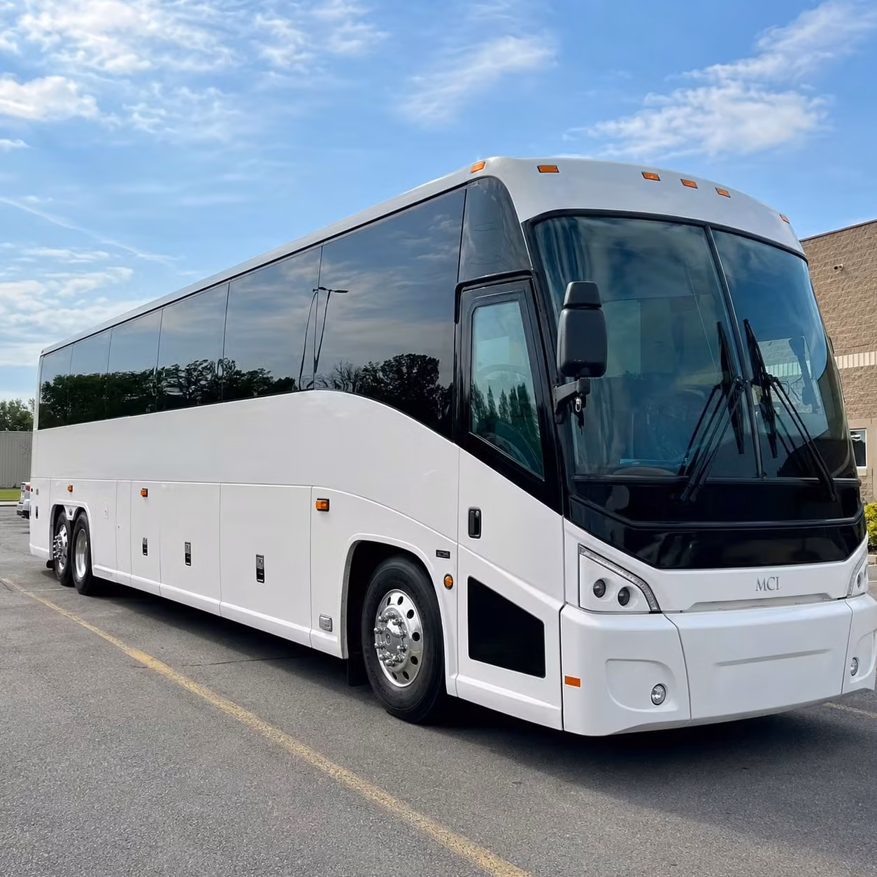 concert bus transportation to the kia forum and sofi stadium from el monte