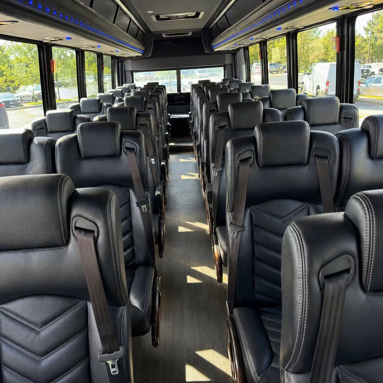 el monte 25 passenger minibus rental