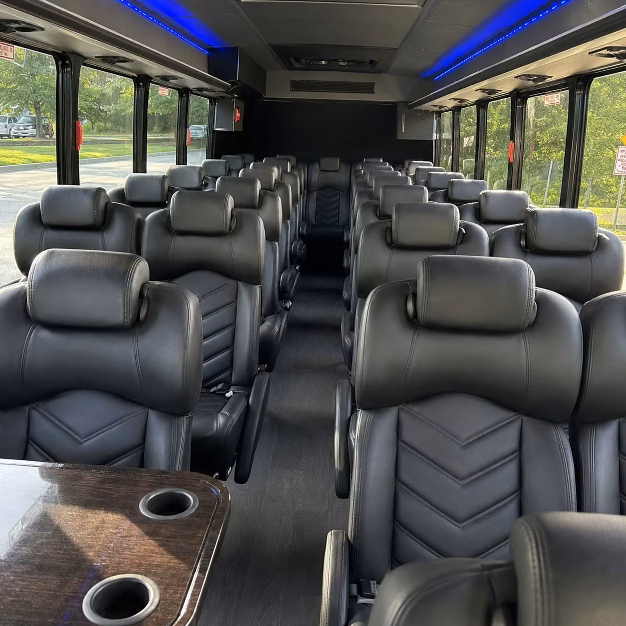 el monte 30 passenger minibus rental