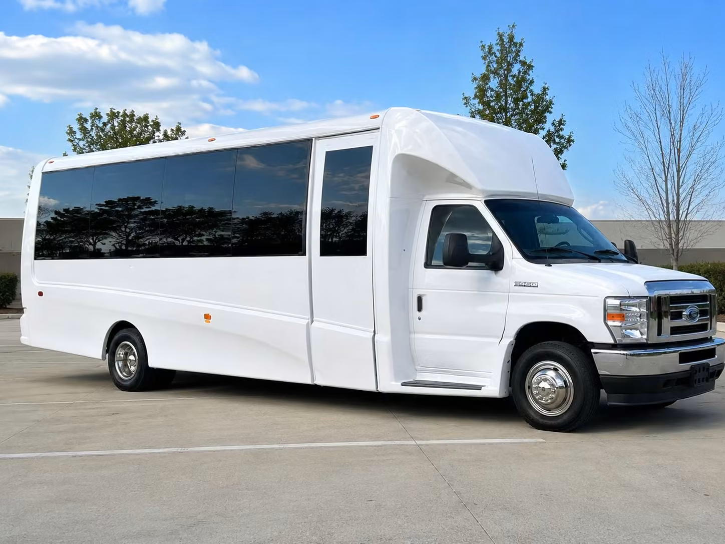 minibus rentals for smaller el monte prom groups heading anywhere in the san gabriel valley