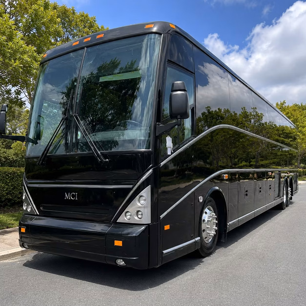 what kind of bus do you need for el monte wedding and quinceanera transportation